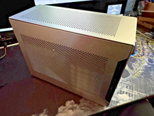 Lian Li A4-H2O Mini-ITX Mini-Tower Computer Case - Silver (G99.A4H2OA4.00)