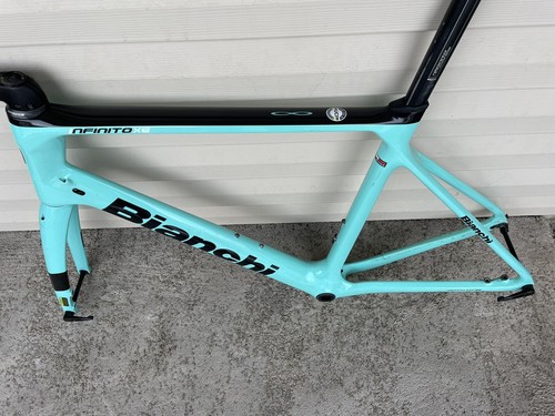 Bianchi INFINITO XE Disc Flat Mount Carbon Road Bike Frameset . Size L. - Picture 5 of 15