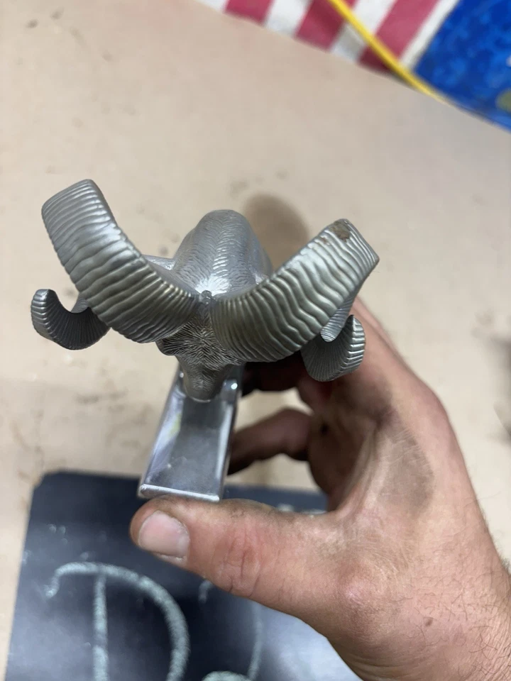 81 1982 1984 85 Dodge Ram Truck W150 D250 D350 D150 Hood Ornament 4215517 Oem Oe - Image 4 of 4