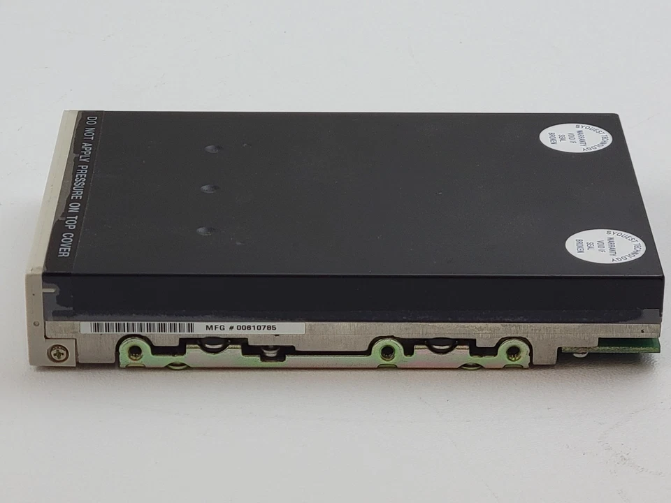 SyQuest EZ135A Internal Removable Hard Drive IDE 135mb 3.5" - *UNTESTED* - Image 2 of 4