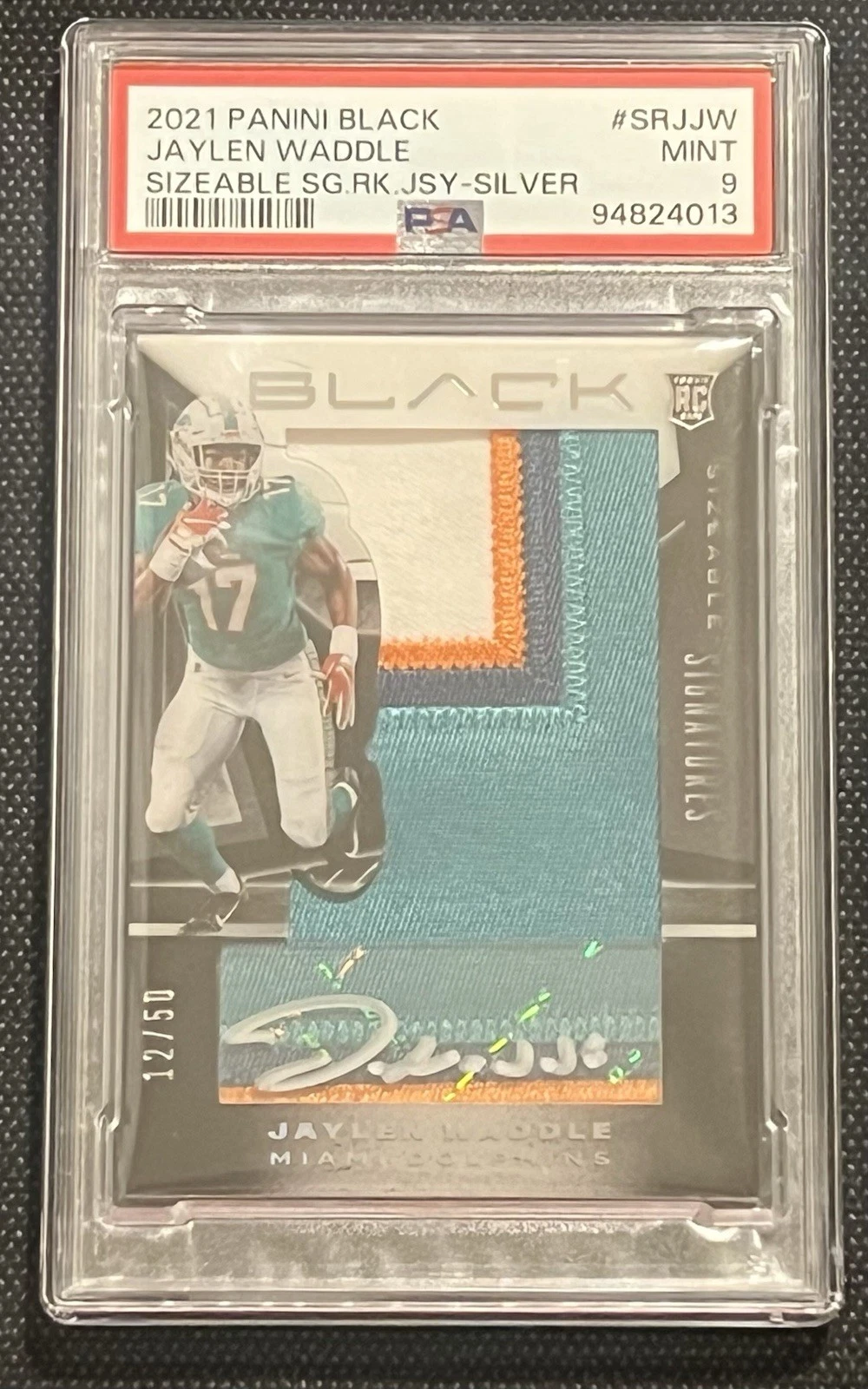 Jaylen Waddle Panini Black Sizeable Signatures Rookie Jersey #SRJJW Silver