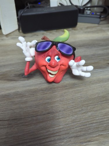 Gigglin Groceries Apple anthropomorphe Figur von Jack Graham Second Nature