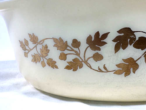Vintage Pyrex 043 Casserole Golden Acorn with Lid 1.5 quart Made in USA - Picture 8 of 11