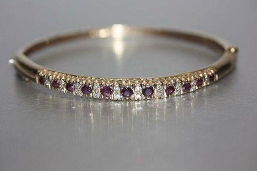 Fine 14K Yellow gold Hinged Diamond/ Ruby Oval Bangle Bracelet 14.1 Grams - Picture 3 of 11