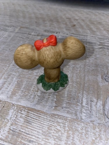 Vintage Lefton Christmas Mouse, Mouse With Big Ears Carrying Christmas Wreath - Picture 3 of 5