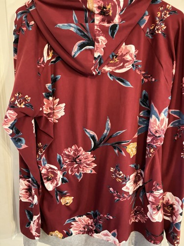 Lildy Womens Hoodie Size L-XL Super Soft Red Floral Pullover Pockets Gray - Picture 5 of 9