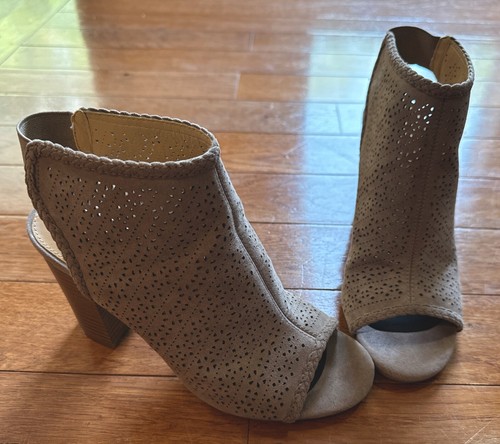 Lauren Conrad Blockabsatz offene Zehenpartie Größe 8 Damensandalen Anzugschuhe