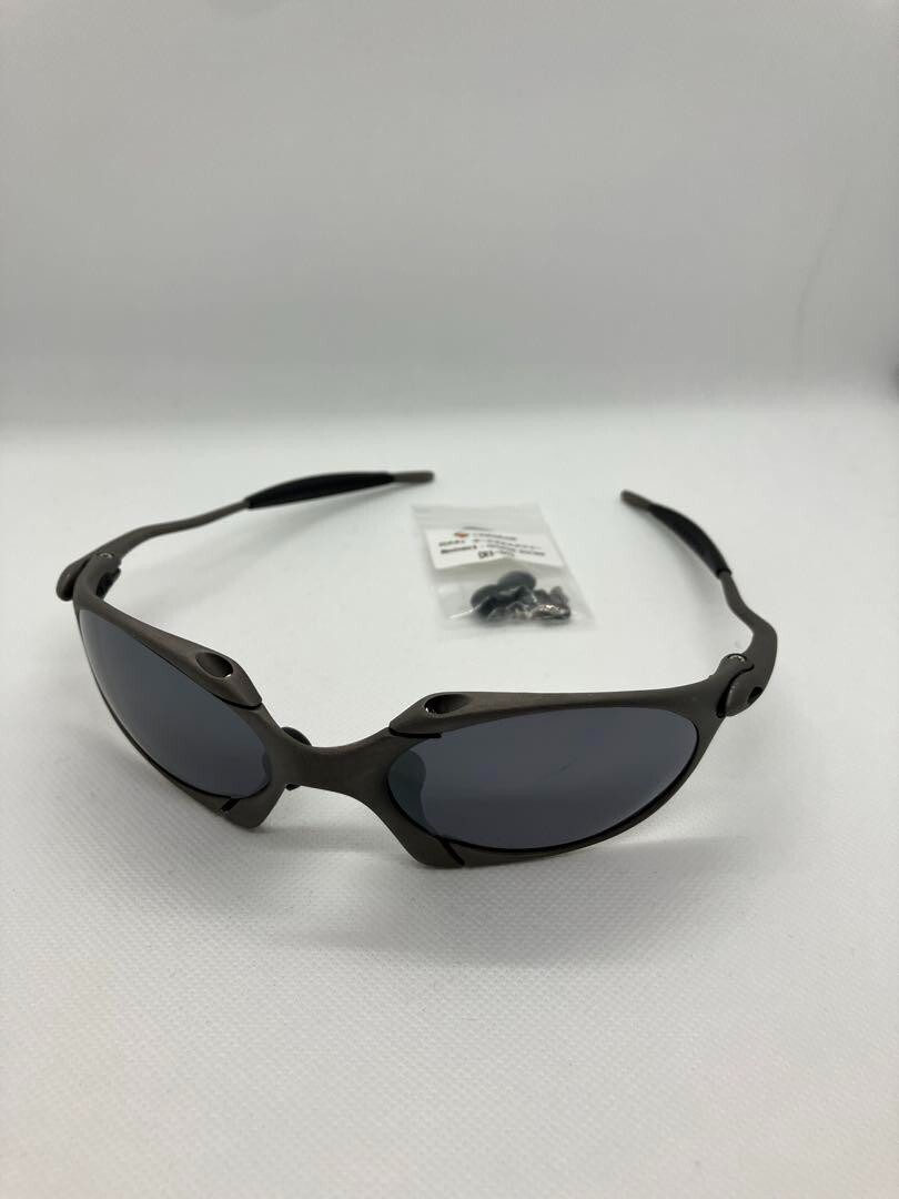 オークリー ロメオ（OAKLEY Romeo） The History of Oakley Romeo Sunglasses | Revant Optics