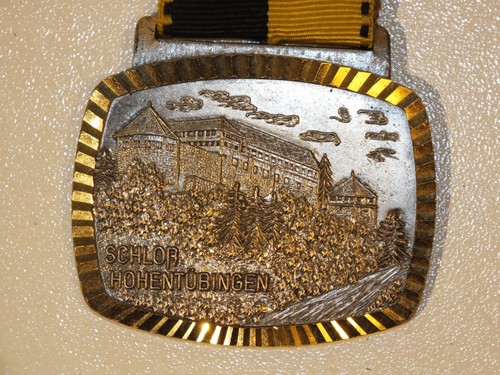 Médaille souvenir rassemblement 1° International Volkswandern 1974 Derendingen - Imagen 2 de 5