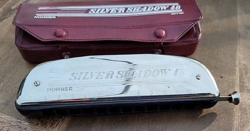 HOHNER Silver Shadow 48 C con estuche de vinilo original - Imagen 2 de 5