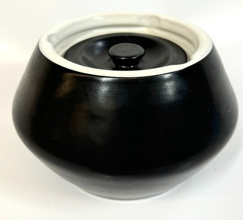 Vintage Cross Keys England UK Black Ceramic Pottery 6.5" Humidor Tobacco Jar - Picture 1 of 11