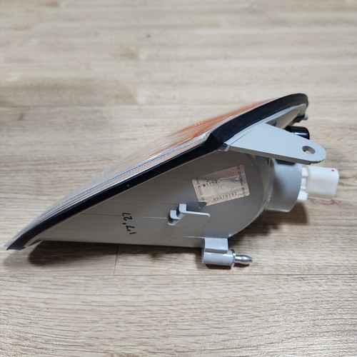 Genuine 9230227550 Front Right Turn Signal Light Lamp for Hyundai Tiburon 99-01 - Picture 5 of 7