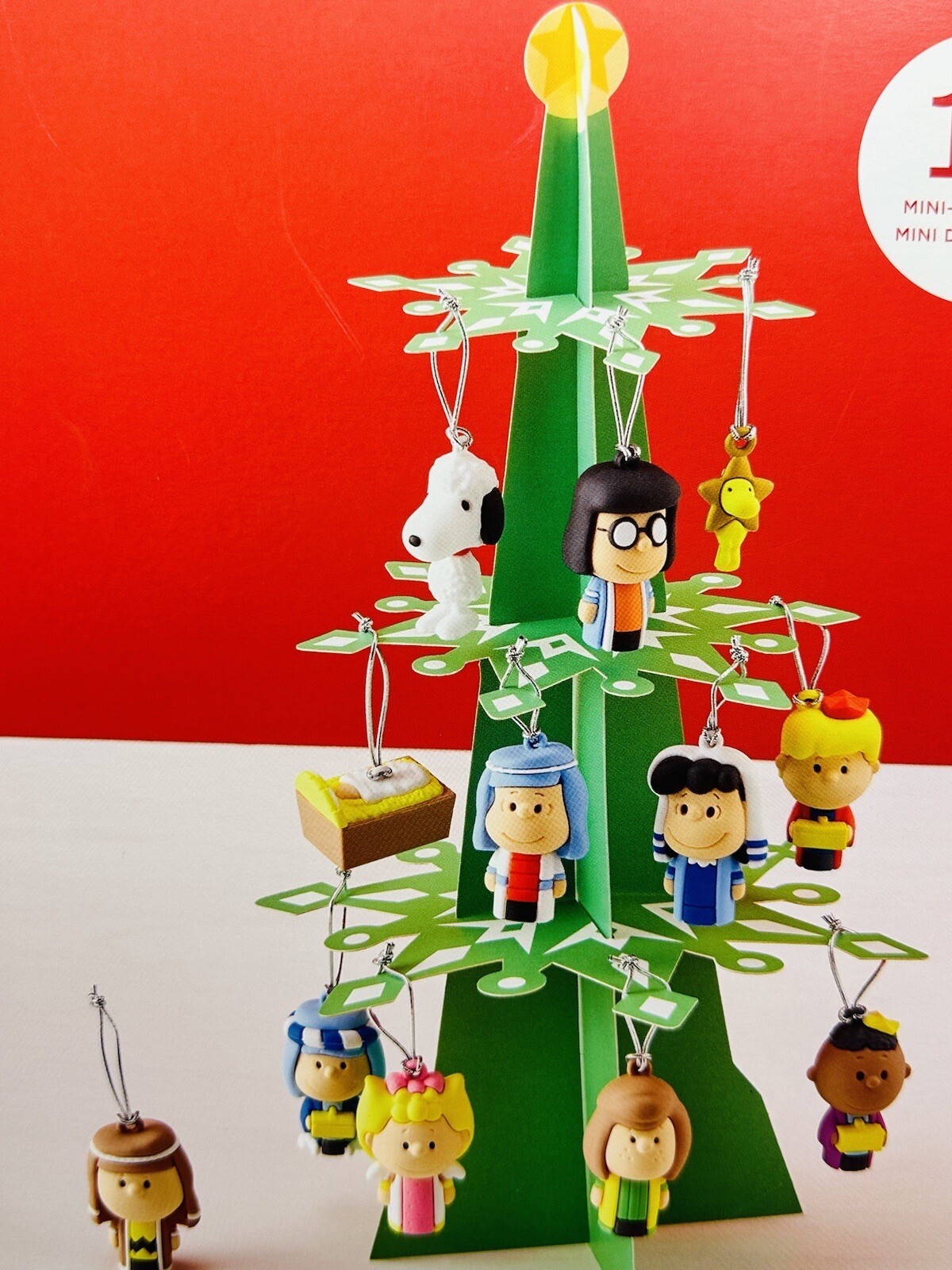 peanuts-12-days-of-christmas-countdown-advent-calendar-mini-nativity