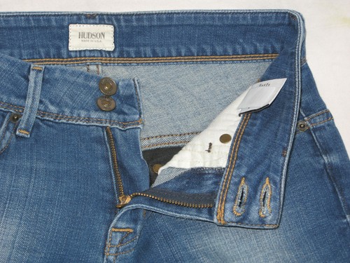 Pantalones de mezclilla acampanados Hudson con tiro medio + solapas para mujer talla 25 azul desgastado + elástico L32 - Imagen 8 de 12