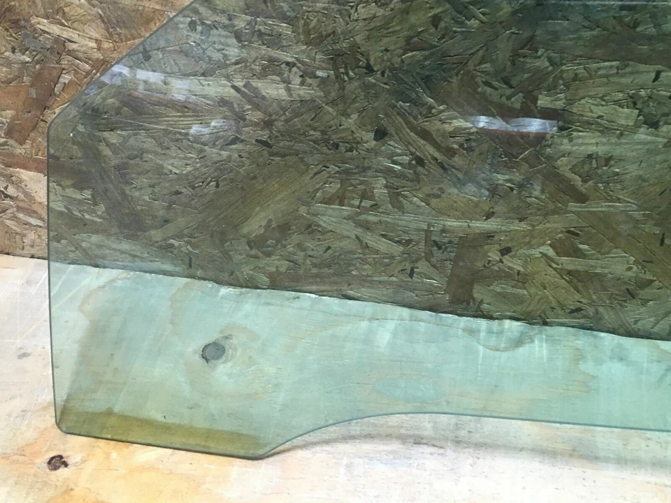 AUDI A4 QUATTRO 2005 CABRIO 2x2 puerta delantera izquierda lado del conductor ventana cristal fábrica Foto 3 de 4