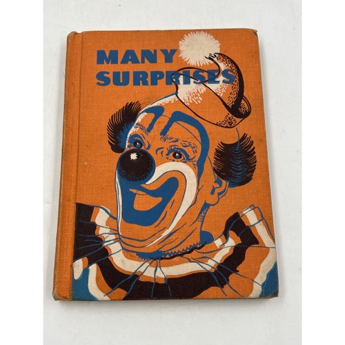 Vintage 1954 Many Surprises Clown Book/Childen's Reader - Pennywise Clown - Picture 2 of 10