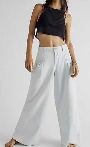 We The Free Women Jeans Pants Charlie Wide Leg Pleated Light Wash Denim 31 NWT - Picture 4 of 11