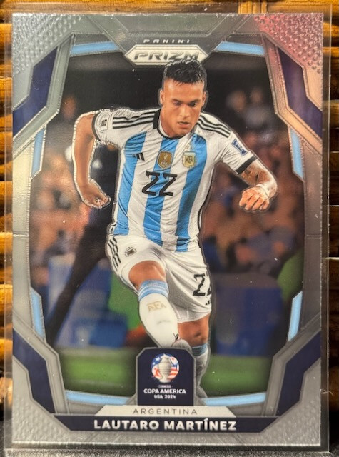 2024 Panini Prizm Copa America NO. 2 Lautaro Martinez, Argentina