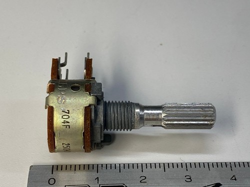1pcs - ALPS 704F 250KMN Balance Dual Carbon Potentiometer knurled - JAPAN - 第 5/9 張圖片