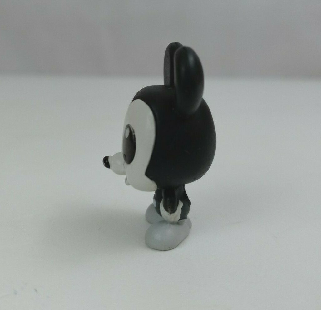 Disney Doorables Series 6 Black & White Mickey Mouse 1.25