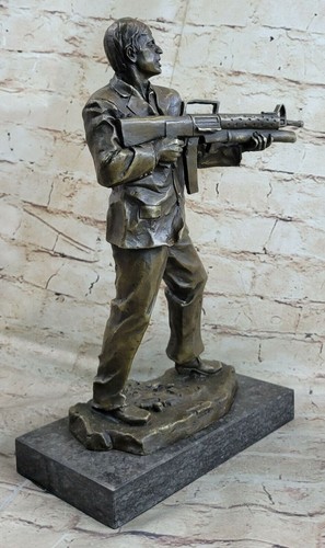 Collector Edition Al Picino Scarface holding Automatic Gun Machine Bronze Statue - 第 3/7 張圖片