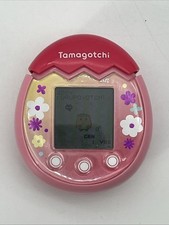 Bandai Tamagotchi Virtual Pet Electronic Game Pink Floral Shell 2020 MPN 42900