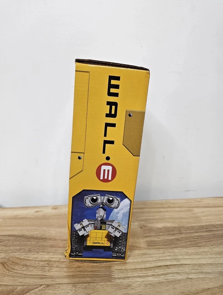 Ideas: Wall-E 8886 (21303) - New In Box Sealed - Image 2 of 4