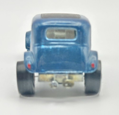 Hot Wheels 1932 FORD VICTORIA 1969 Redlines Metallic Blue 1/64th Scale USA - Picture 9 of 11
