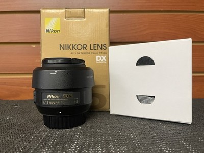Nikon AF-S Nikkor 35mm 1:1.8G DX-Great Condition With Front / Rear Caps and Hood