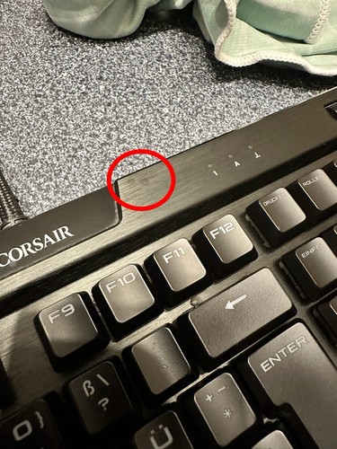 Corsair K70 MK2 Low Profile (DE Layout) - Zdjęcie 4 z 6