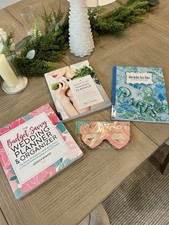 Modern Multicolor Wedding Planner Book Set: Budget Savvy, Practical, Bride to Be