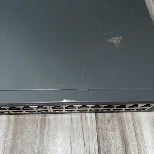 TP-LINK TL-SF1048 - 48-portowy przełącznik sieciowy Fast Ethernet 10/100Mbps - Zdjęcie 6 z 7