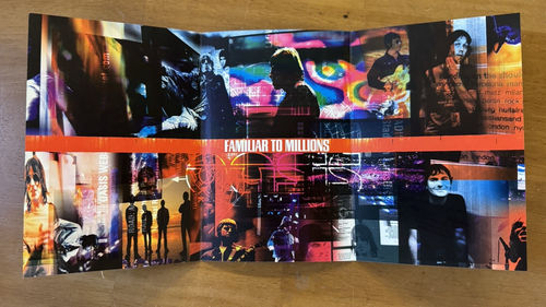 RARE PROMOTIONAL BOOKLET - OASIS - FAMILIAR TO MILLIONS (2000) BRITPOP - Bild 3 von 3