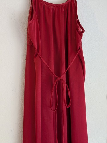 Vintage Undercover Wear Long Red Nylon Lace Nightgown Maxi Lingerie Size Large - Picture 7 of 9