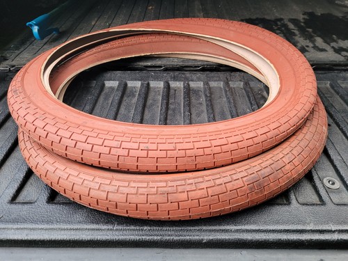 NOS PAIR OF REPRODUCTION SCHWINN TYPHOON CORD TIRES 24X3.0 BRICK TREAD CLAY - Picture 9 of 9