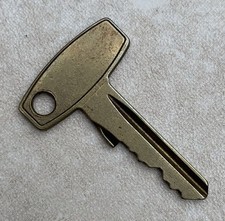 Genuine Original Ford Sierra RS500 3dr Cosworth Wheel Centre Cap Locking Key NOS