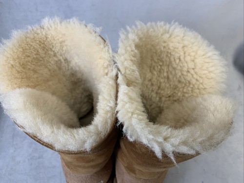 Botas UGG Mujer Talla 8 Marrón Bailey Botón Cortas Piel de Oveja Forradas en Lana - Imagen 10 de 21