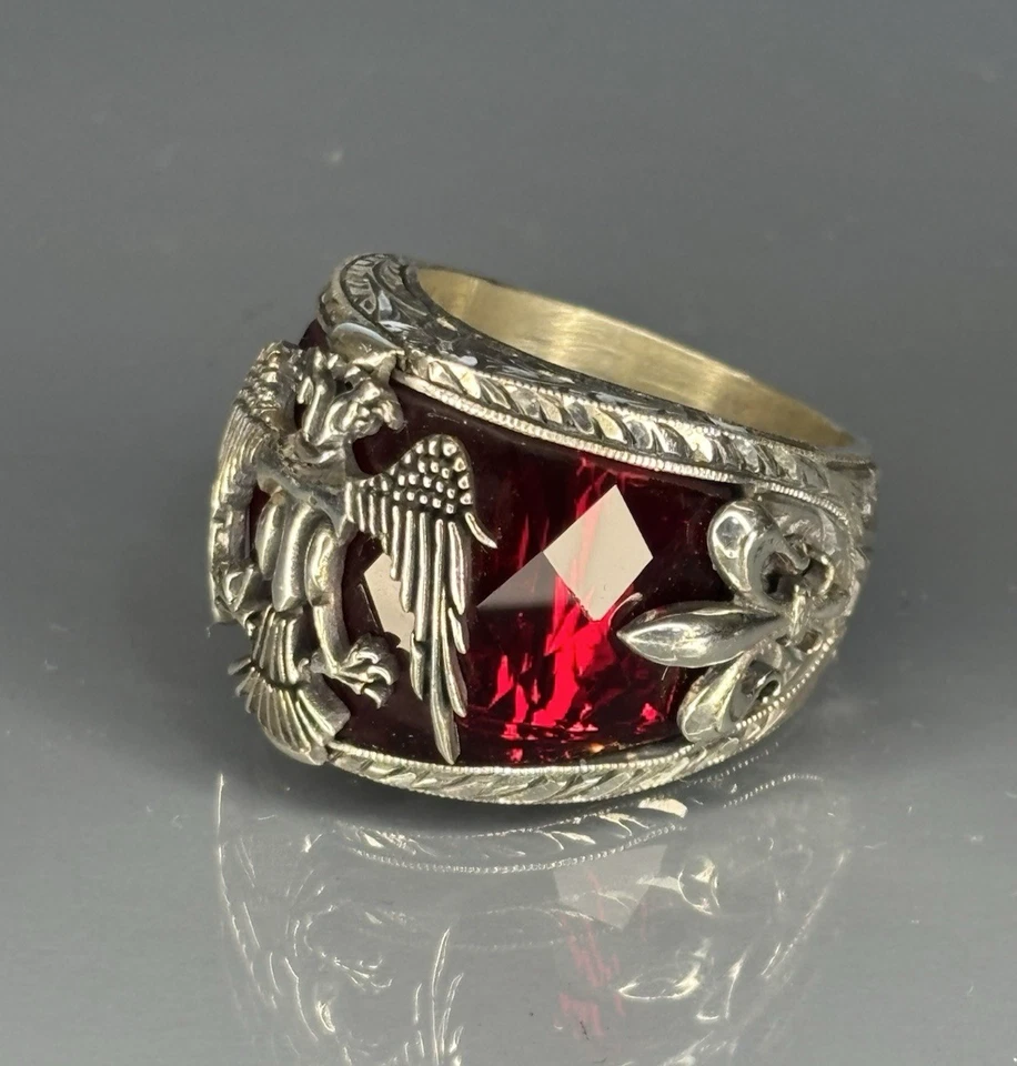 Anillo Rubí Plata Esterlina: Águila Doble Cabeza Diseño Heráldico Foto 3 de 4