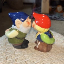 Ebros Gift Kissing Mr & Mrs Gnome Couple Magnetic Salt Pepper Shakers Ceramic 4"