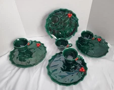 Lefton Japan Holly Berry Complete Snack Set 4 Plates, 4 Cups EUC New? Tags