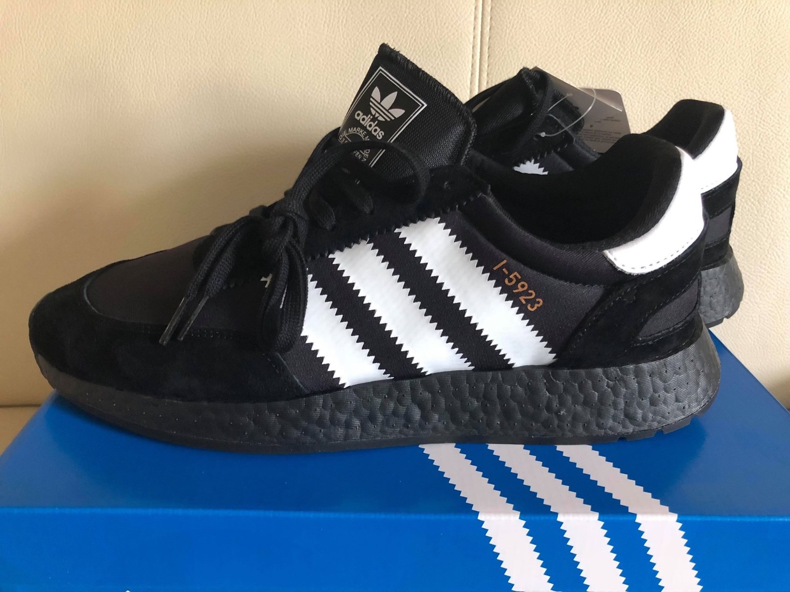 Adidas Originals I-5923 CQ2490 Core Black Iniki Boost Mens Running Shoes NIB Adidas Originals I-5923 CQ2490 Core Black Iniki Boost Mens Running Shoes NIB