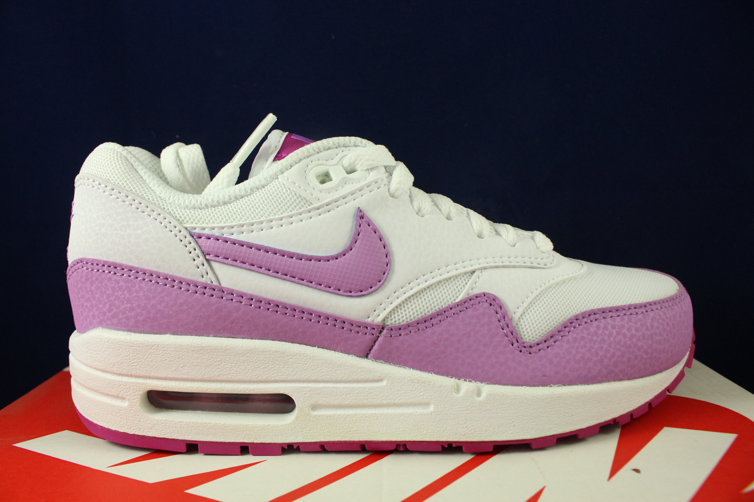NIKE Damenschuhe AIR MAX 1 ESSENTIAL Weiß FUCHSIA GLOW FLASH 599820 116 SZ 6 NIKE Damenschuhe AIR MAX 1 ESSENTIAL FUCHSIA Weiß FUCHSIA ESSENTIAL GLOW FLASH 599820 116 SZ 6 919e12
