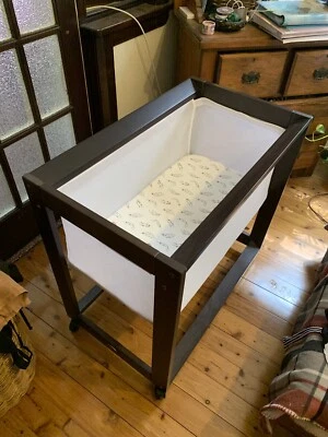 urbane bassinet