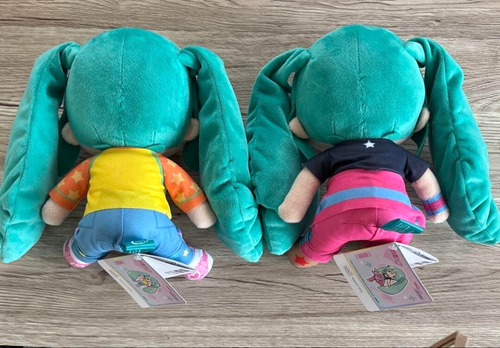 Set bambola giocattolo peluche Hatsune Miku Love and Berry Fuwapuchi M SEGA Japan 2025 nuovo - Foto 3 di 12