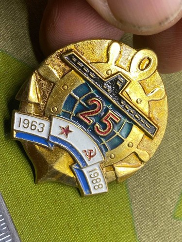 1980's/90's Era Soviet Naval Mariner's Award / Badge in Excellent - Picture 2 of 4