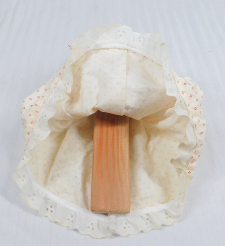 Vtg Handmade Wood Girl Doll Toilet Paper Holder Jute Hair - Picture 3 of 3