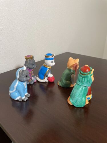 Set Of 5 Cat Nativity Figurines In Unique Costumes - Picture 5 of 5