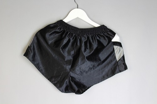 VINTAGE 80-90'S UMBRO ENGLAND SILKY SHINY NYLON FOOTBALL SHORTS SIZE 36 "WAIST - Picture 4 of 4