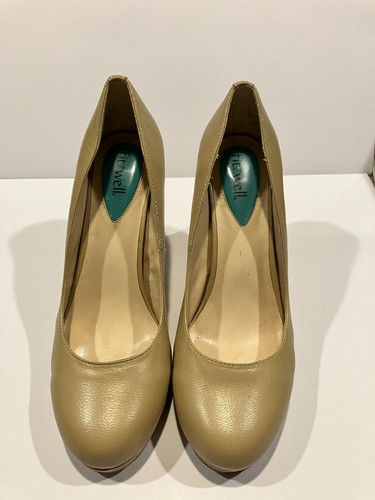 Fitzwell Women's Round Toe Tan Slip On Leather Elegant Pump Heels Size: 9 Wide