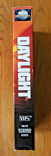 Sylvester Stallone VHS Tape DaYLIGHT PG13 Exclusive Footage 1997 - Picture 2 of 4
